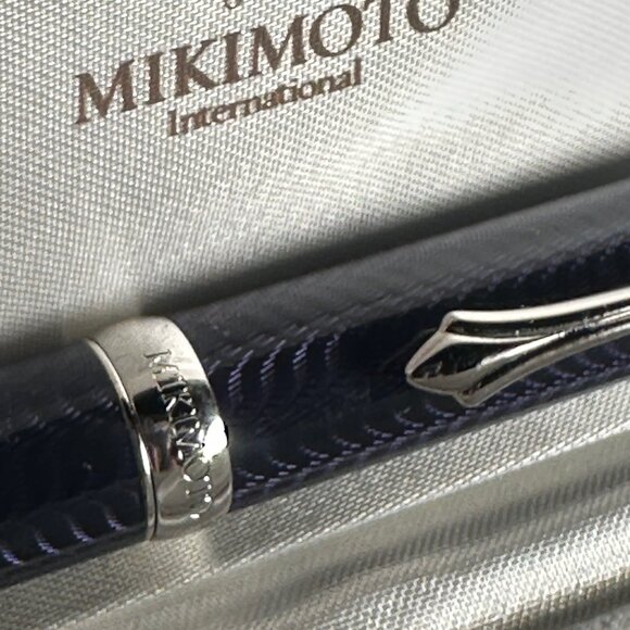 Rare Mikimoto Ballpoint Pen unique purple Wave Guilloche in original box - Picture 8 of 9